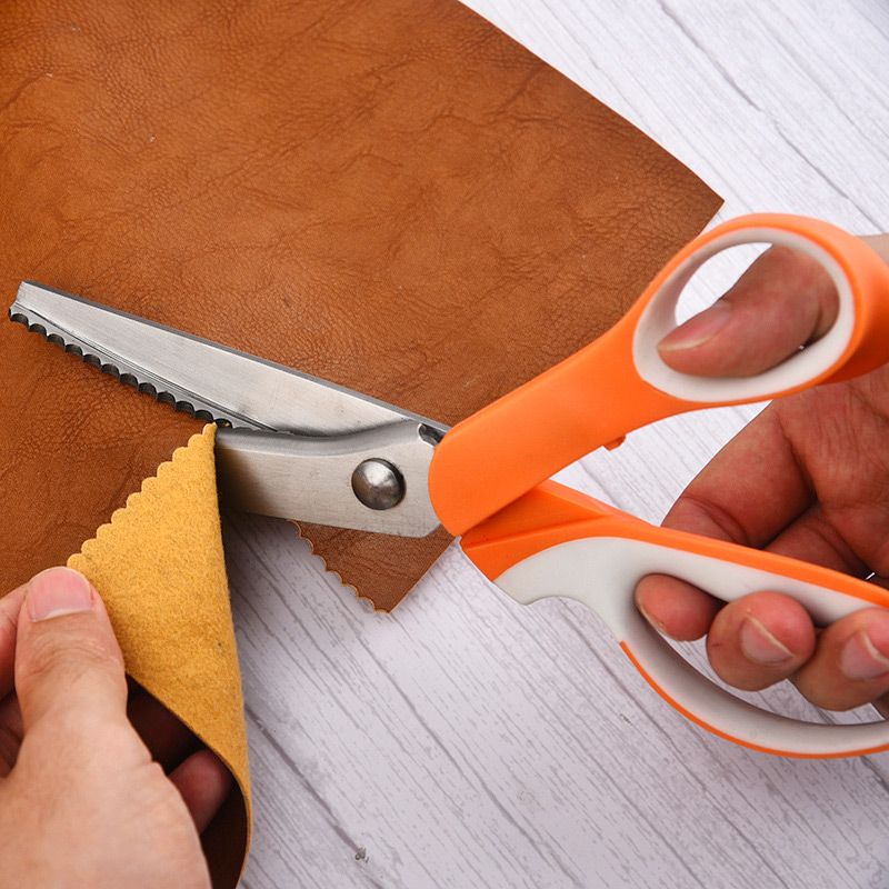 EasyCut™ | Skapa perfekta vågiga kanter på några sekunder.